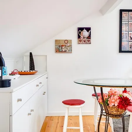 Apartment Beautiful 1bed In Beato Lissabon